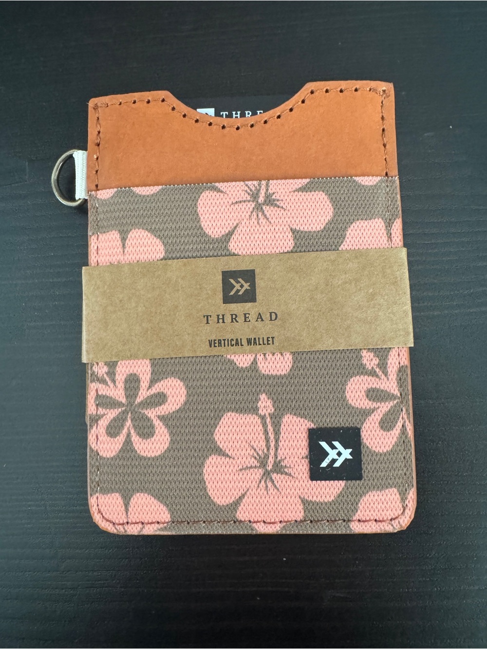 Thread Wallets Vertical Wallet - Hawaiian